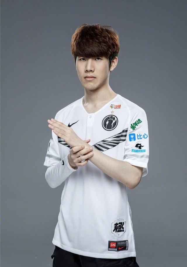 采访中坦言 采访中坦言