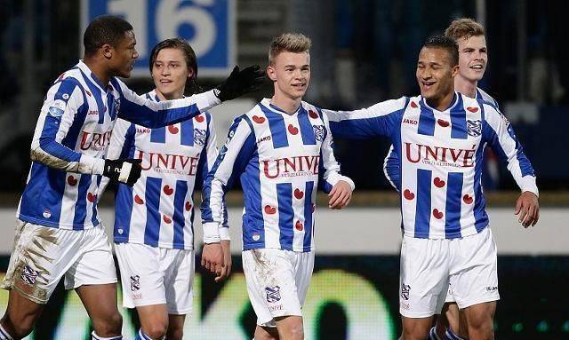 交手是一项 交手是一项